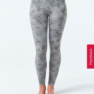 Camo Spanx Jean (ish) size Small